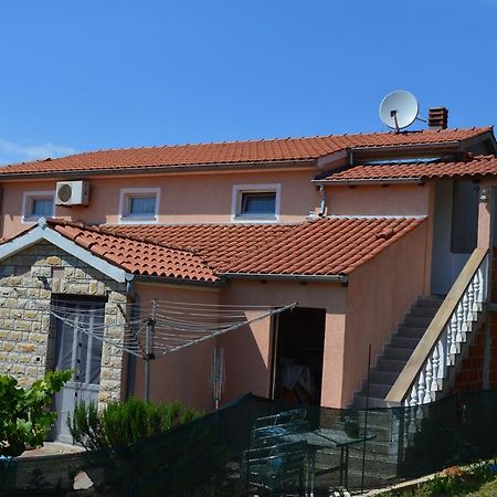 Apartment Ruzica Pula Exterior foto