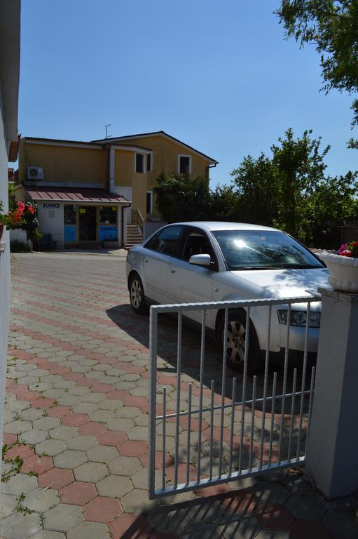 Apartment Ruzica Pula Exterior foto